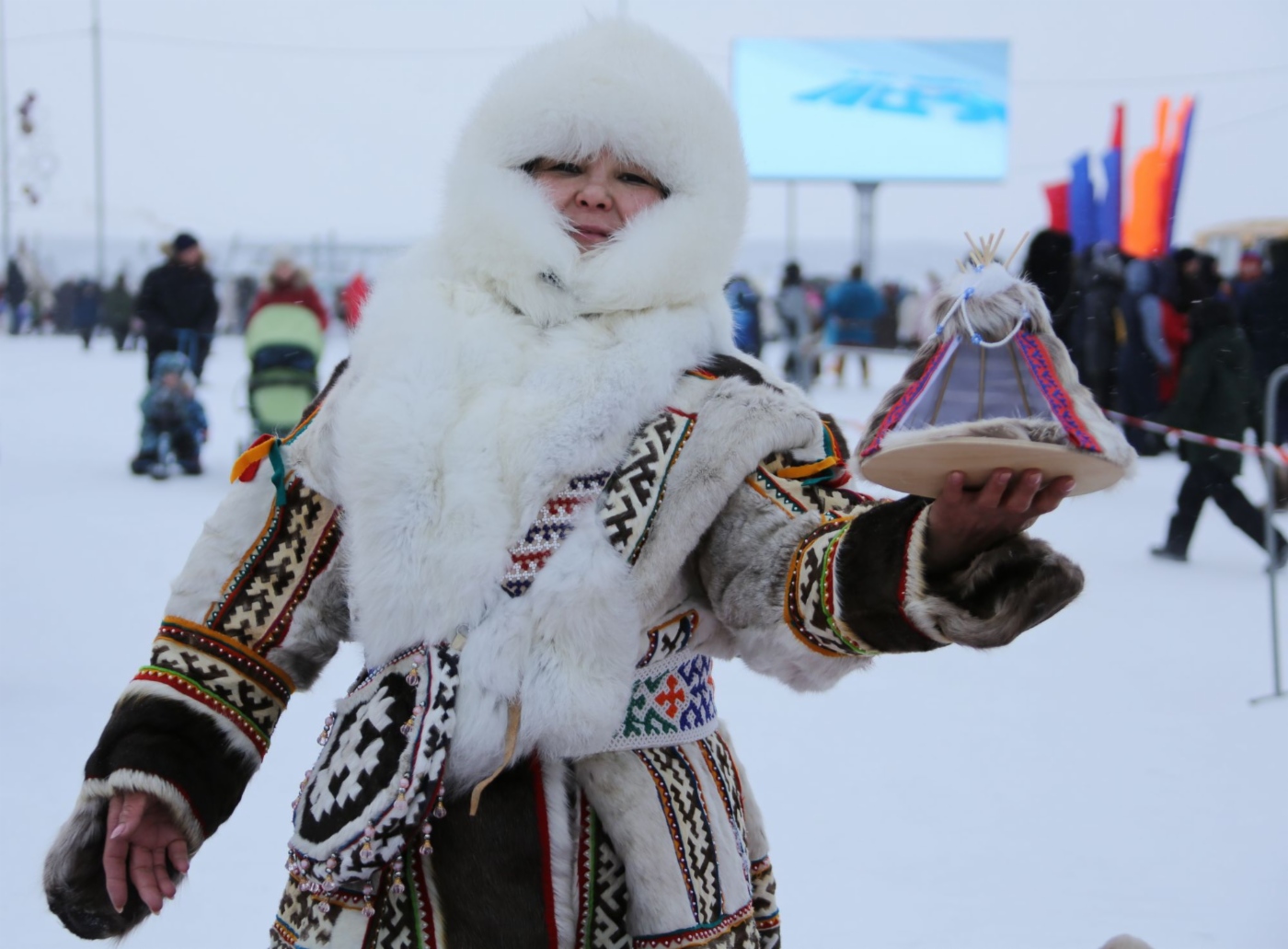 Колорит празднику придавали чумы, убранство которых полностью соответствовало быту и укладу жизни кочевников тундры