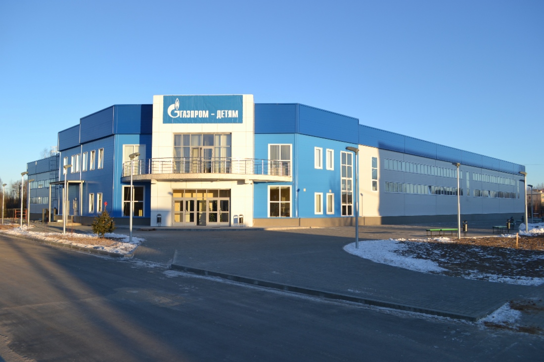 В Мышкине открыт спортивный комплекс, построенный в рамках программы «Газпром — детям»