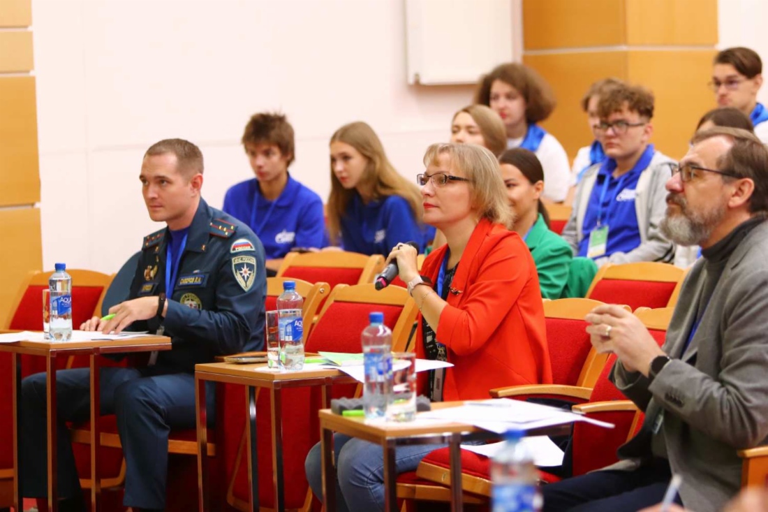 В составе судейской коллегии — представители Фонда Вернадского, Природнадзора Югры, особо охраняемых природных территорий, МЧС