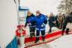 Возложение цветов к мемориальной доске В. С. Черномырдина