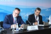 На церемонии подписания договора между компаниями «Сахалин Энерджи» и Petrofac