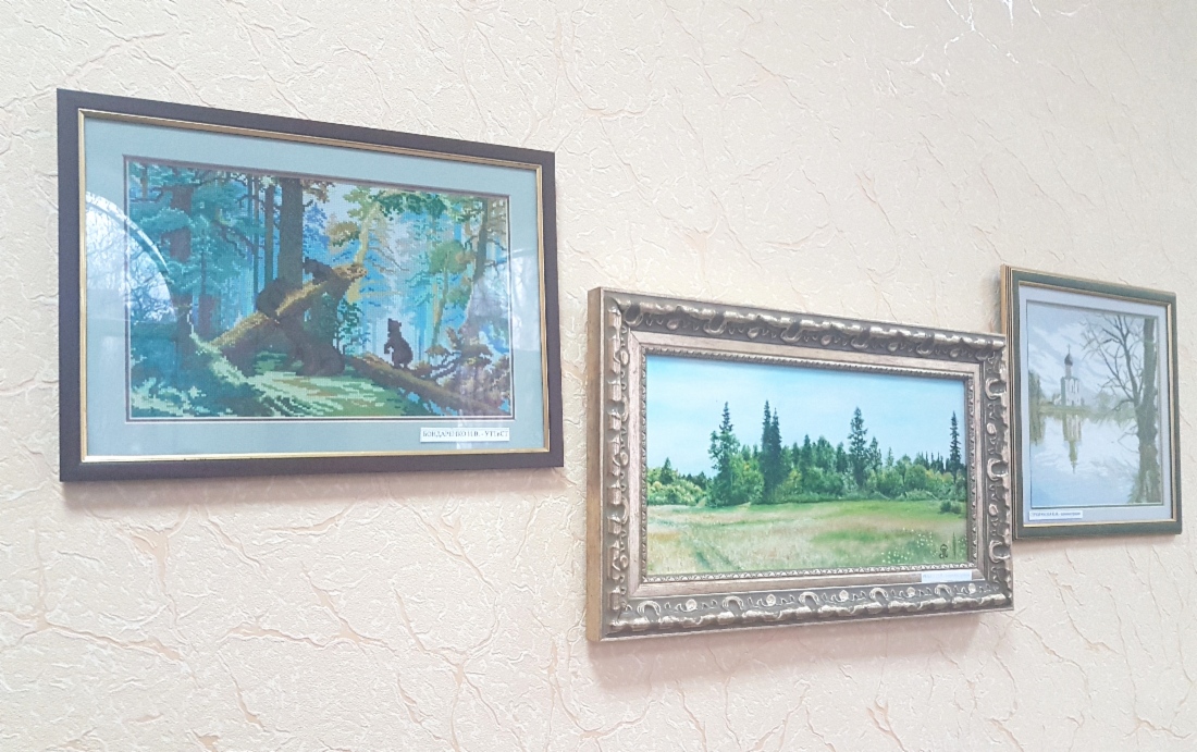 Живописные полотна: вышитые и нарисованные маслом