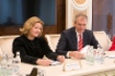 Председатель Правления OMV AG Райнер Зеле (справа) во время встречи с Алексеем Миллером