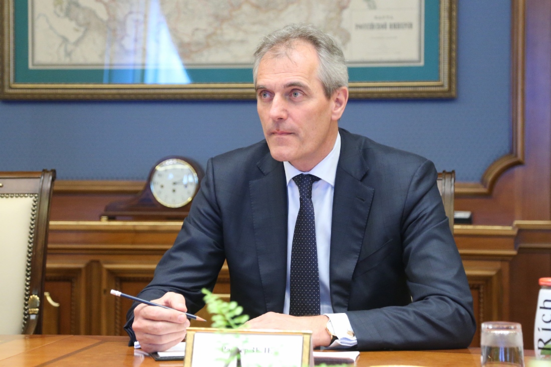 Председатель Правления OMV AG Райнер Зеле во время рабочей встречи с Алексеем Миллером