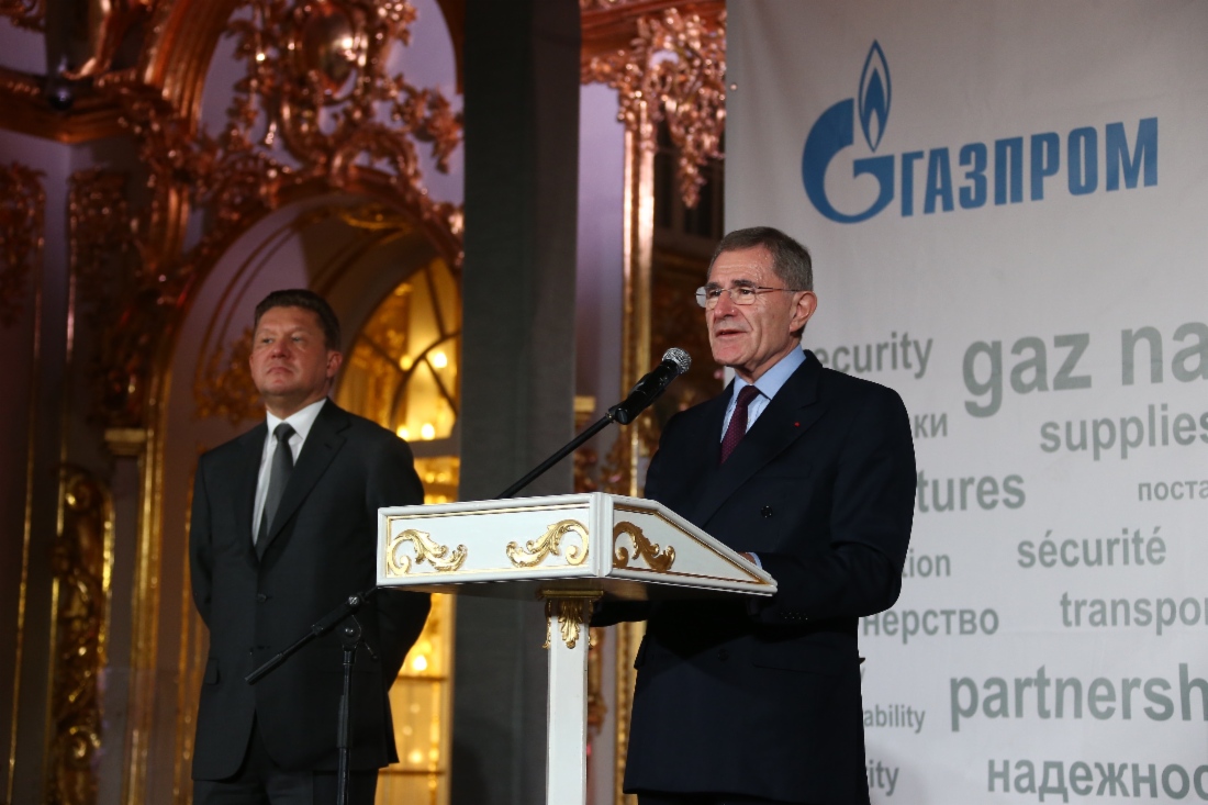 Алексей Миллер и Президент — Генеральный директор ENGIE Жерар Местралле во время празднования 40-летия подписания первого контракта на поставку российского газа во Францию