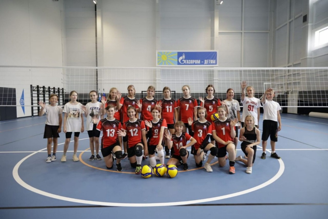 Волейбольная команда поселка Майский