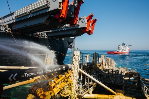 Судно Pioneering Spirit