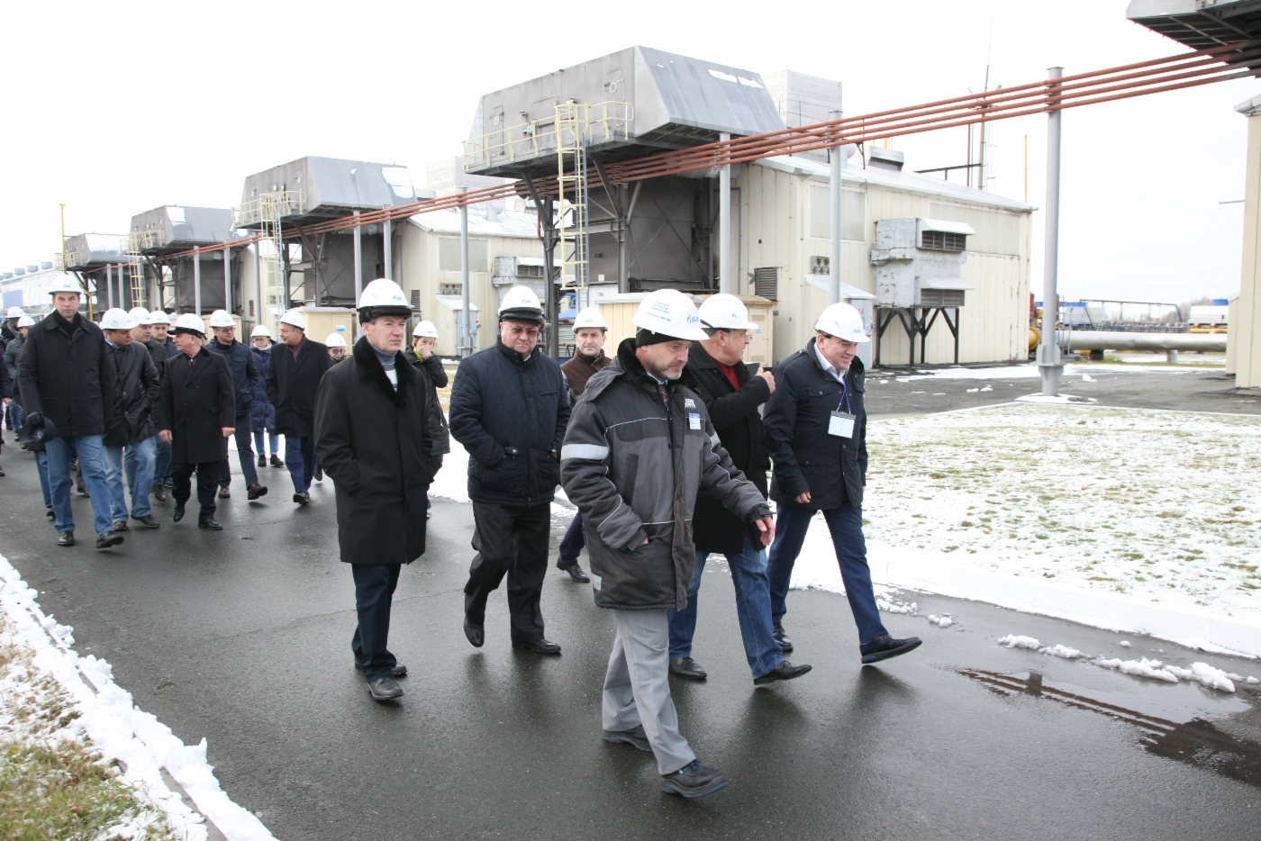 Представители органов власти посетили компрессорную станцию «Богандинская»