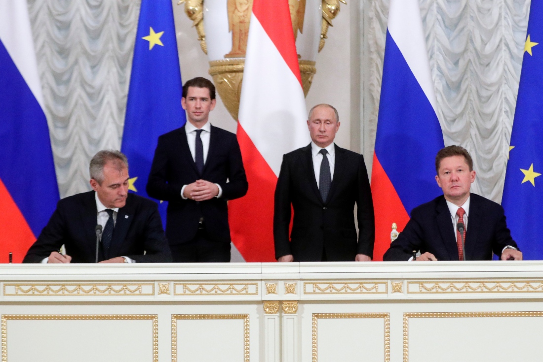«Газпром» и OMV подписали Основополагающее соглашение о продаже активов. Фото ТАСС