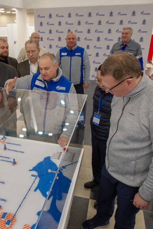 Представители органов исполнительной власти ознакомились с работой Бованенковского месторождения