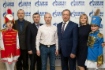 Слева направо: региональный оператор комплекса ГТО Владимир Савицкий, председатель профкома Омского ЛПУМГ Владимир Дитлер, двукратный олимпийский чемпион по боксу Алексей Тищенко, директор Омского ЛПУМГ Василий Нагорный, инструктор по физической культуре Елена Зиновьева