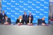 Во время подписания