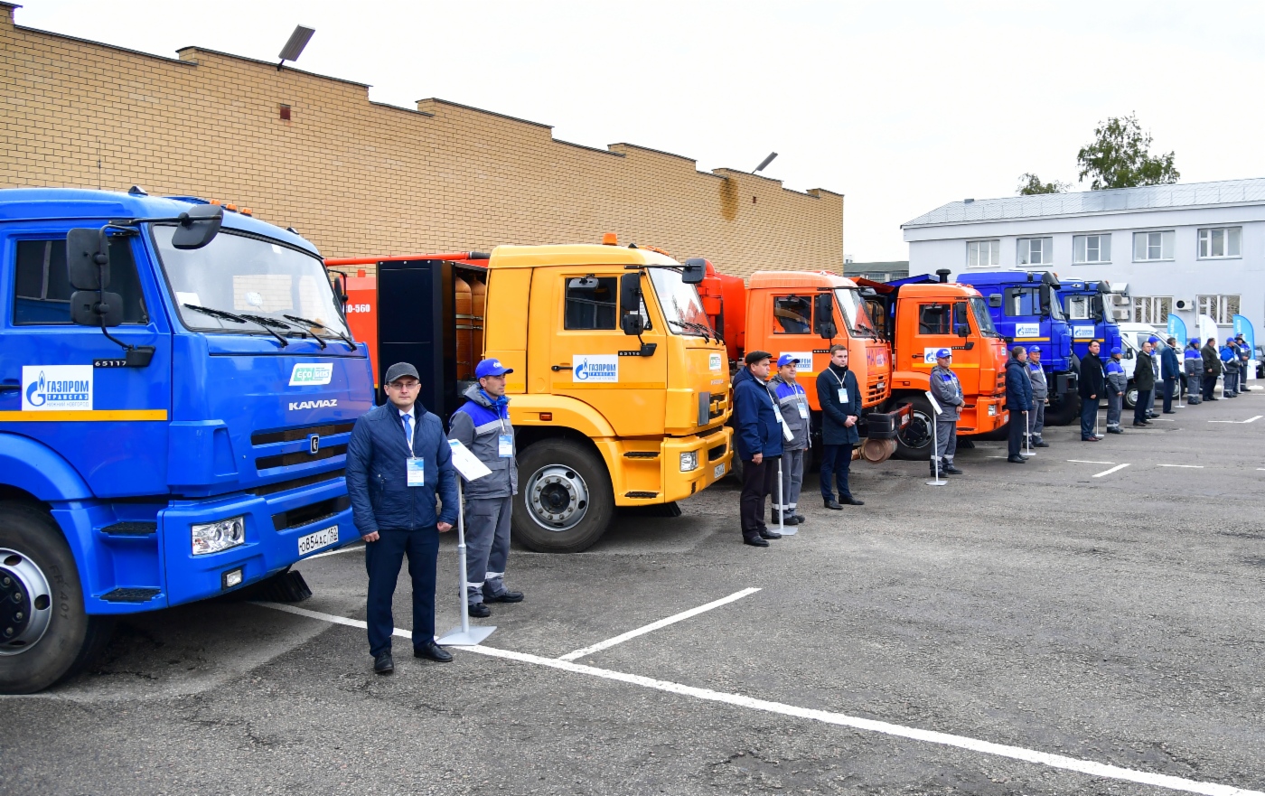 Выставка газомоторной техники на специализированном автотранспортном предприятии ООО «Газпром трансгаз Нижний Новгород»