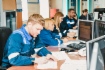 Операторная цеха отгрузки готовой продукции, слева — Дмитрий Аринчев, оператор товарный