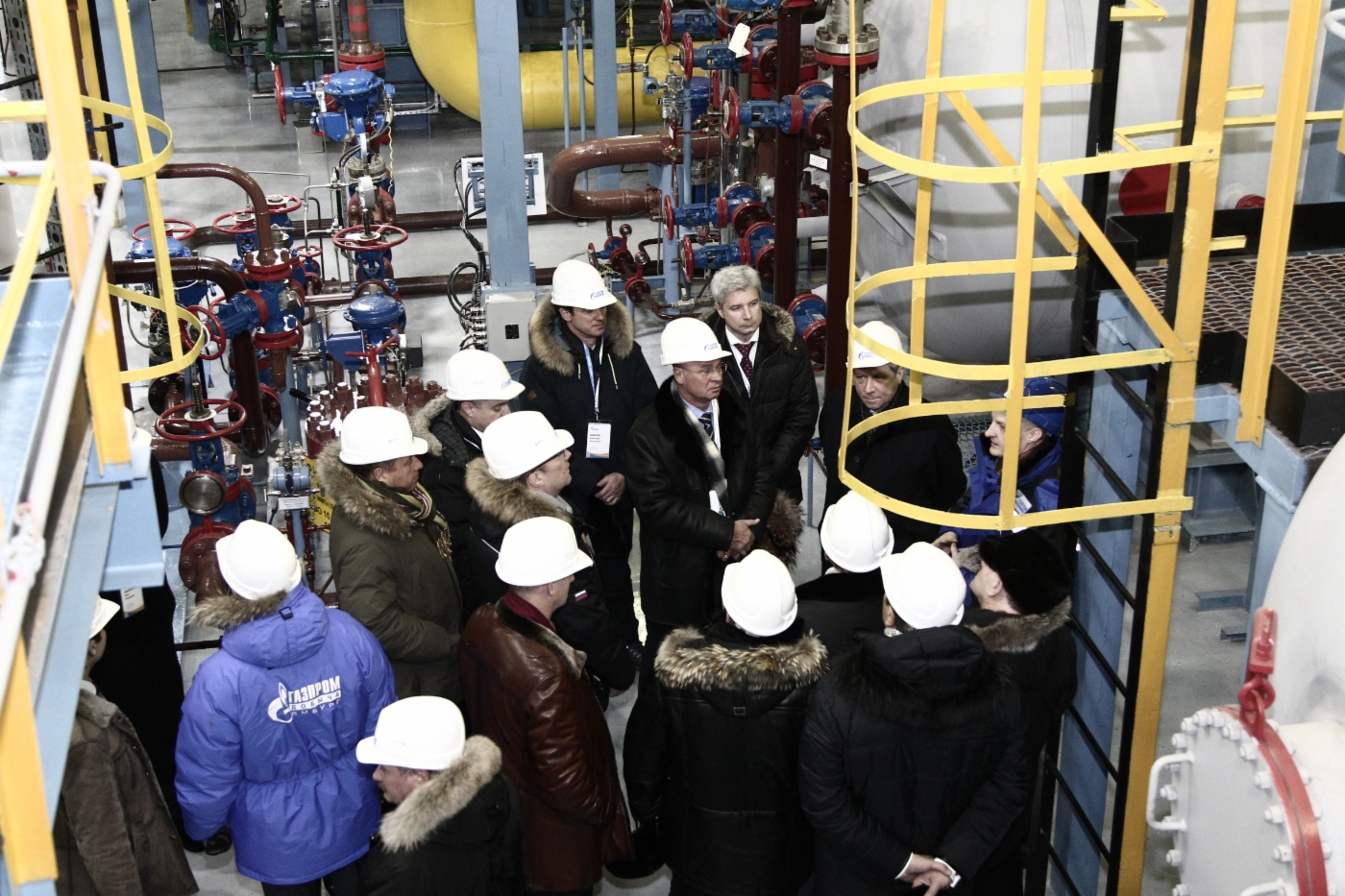 Делегация ОАО «Газпром» посетила установку комплексной подготовки газа из валанжинских залежей (УКПГ-1В) Заполярного месторождения