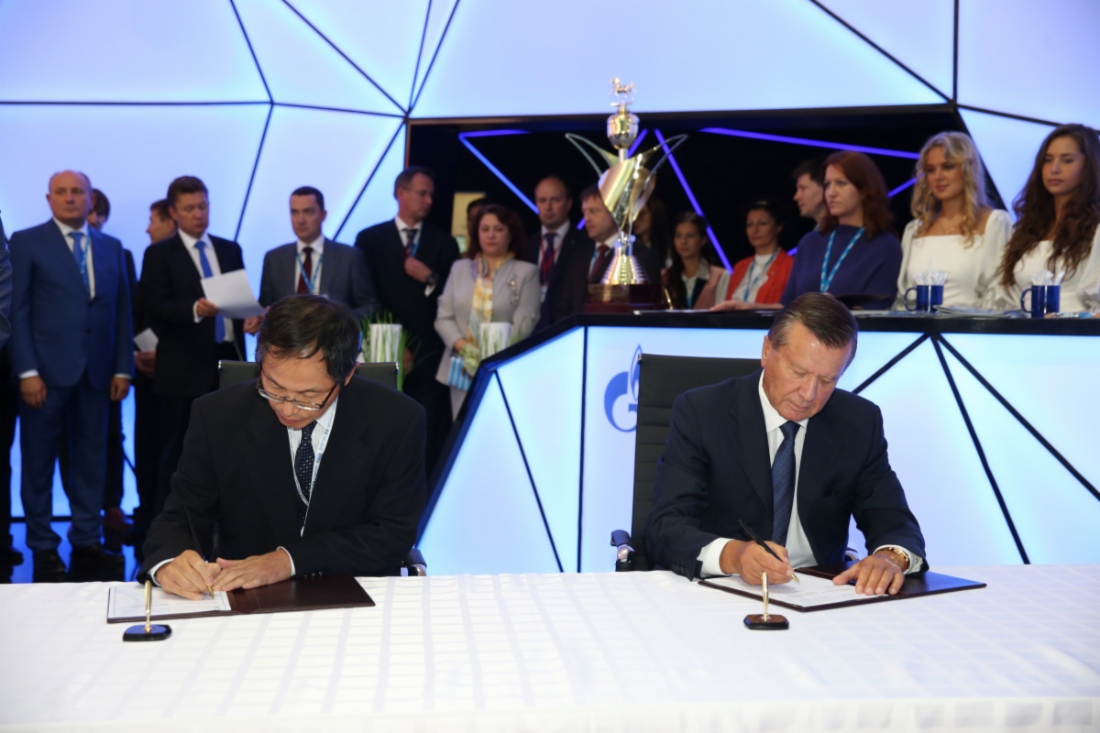 «Газпром газомоторное топливо» и Komatsu Ltd. будут работать над развитием газомоторного рынка России