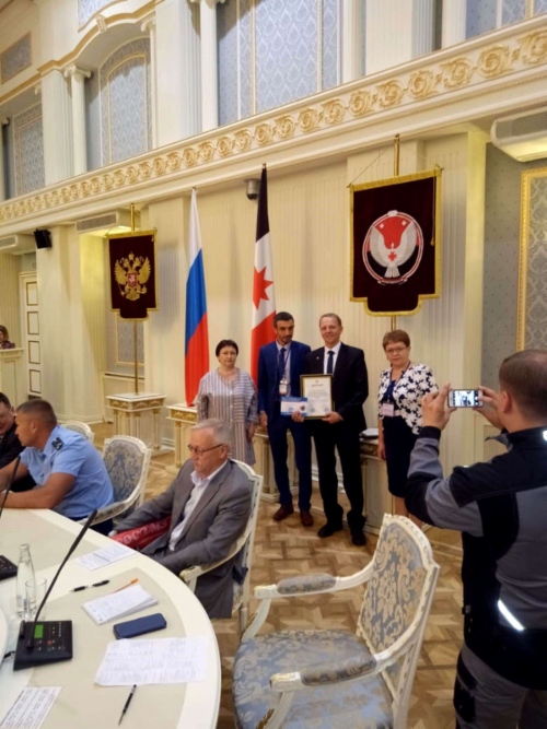 Сергей Фоминых с дипломом