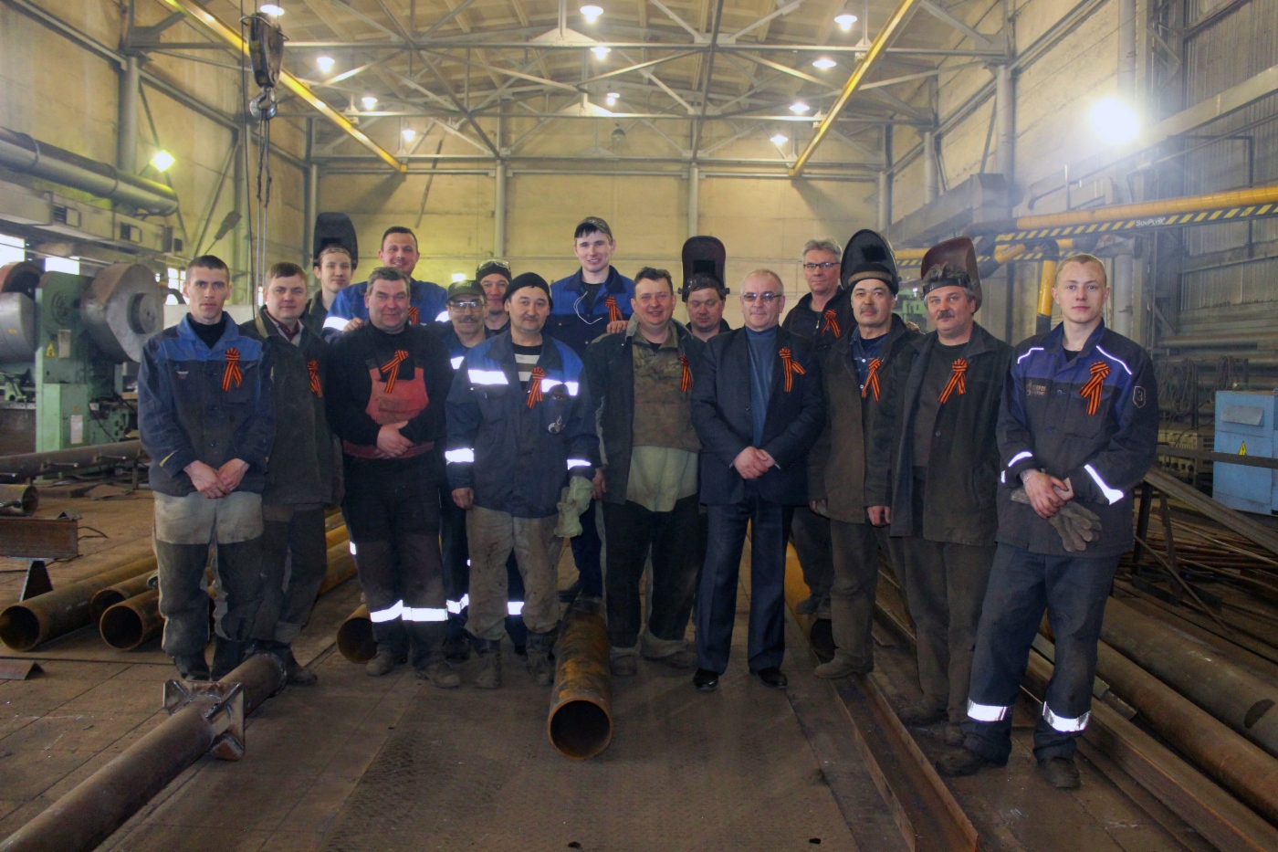 Коллектив цеха металлоконструкций ООО «Югорскремстройгаз» — активные участники акции «Георгиевская ленточка»
