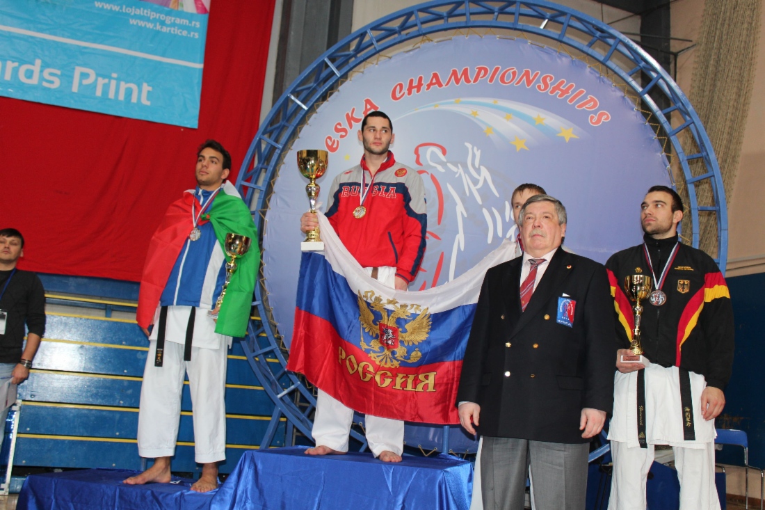 На верхней ступени пьедестала новый чемпион Европы Мхитар Мхитарян — спорстмен ООО «Газпром трансгаз Ставрополь»