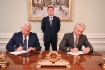 Во время подписания