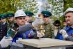 Частица пламени для зажжения была доставлена от Вечного Огня на Аллее Памяти Героев у Смоленской крепостной стены