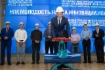 Все посвященные в молодые газовики произвели символический поворот задвижки