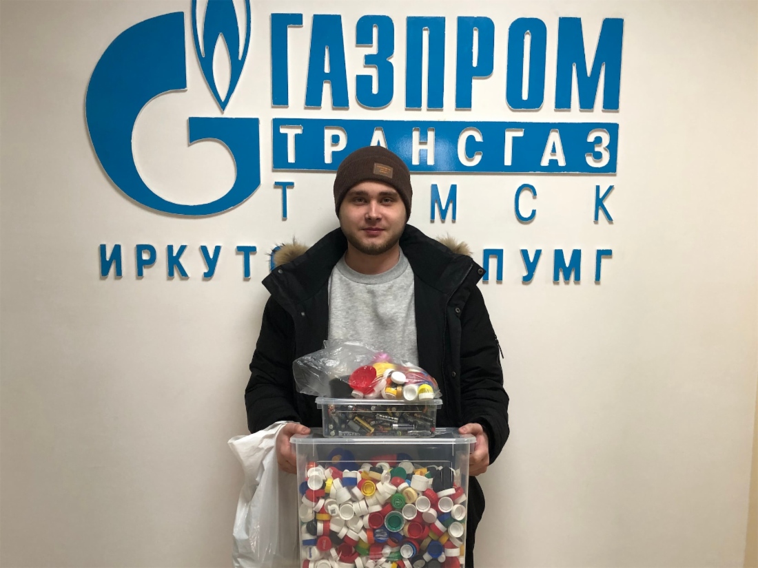 Коллектив Иркутского филиала собрал пластиковые крышки, батарейки и макулатуру