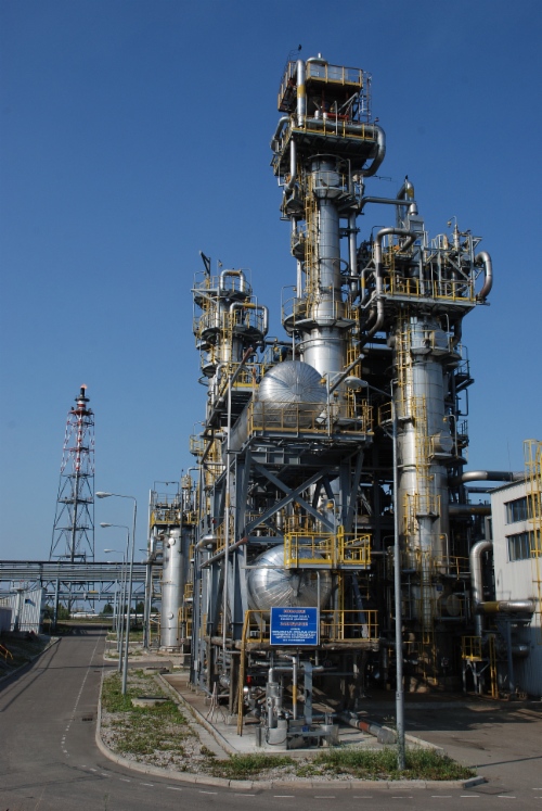 На вопросы журнала «Газпром» отвечает генеральный директор ООО «Газпром переработка» Юрий Важенин