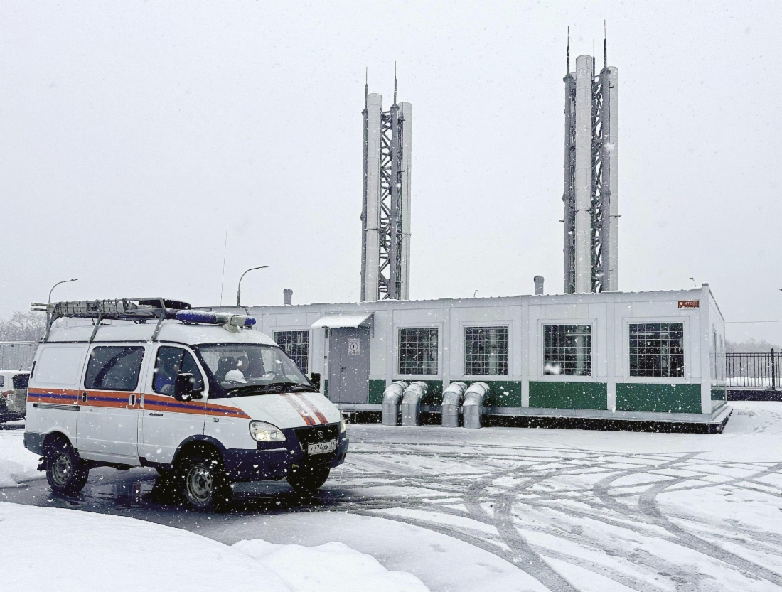 Котельная Камчатской краевой больницы и автомобиль газовой службы