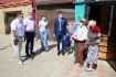 С 95-летием Хабибуллу Ахметовича Байтеева приехали поздравить заместитель генерального директора Общества Евгений Лобачев (в центре), начальник управления технологического транспорта и специальной техники компании Андрей Тищенко (второй слева), председатель профкома структурного подразделения Михаил Васнецов и начальник отдела кадров и социального развития управления Ирина Бойко. Гости и супруга Тамара Васильевна пожелали юбиляру долголетия С 95-летием Хабибуллу Ахметовича Байтеева приехали поздравить заместитель генерального директора Общества Евгений Лобачев (в центре), начальник управления технологического транспорта и специальной техники компании Андрей Тищенко (второй слева), председатель профкома структурного подразделения Михаил Васнецов и начальник отдела кадров и социального развития управления Ирина Бойко. Гости и супруга Тамара Васильевна пожелали юбиляру долголетия
