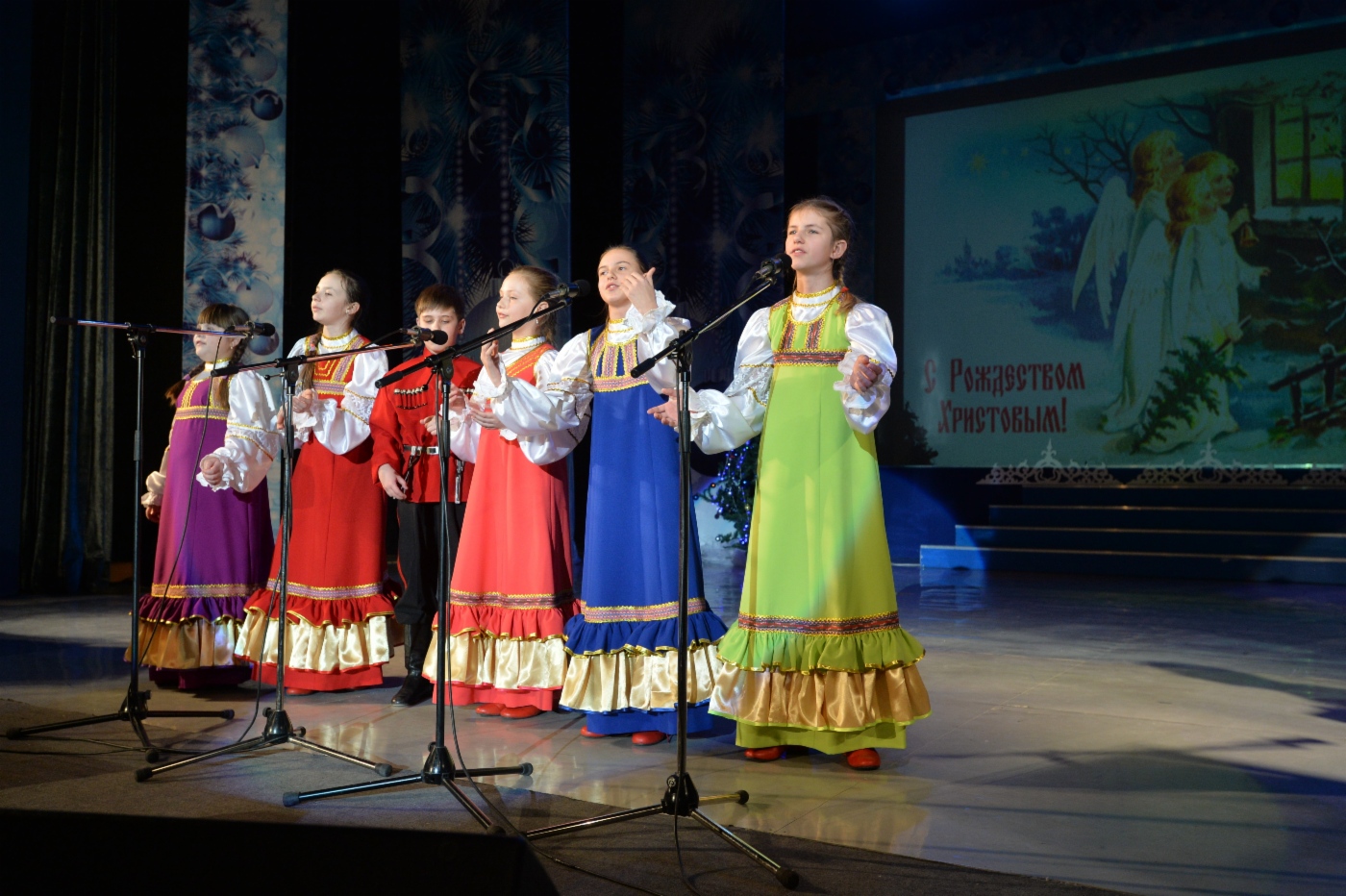 Выступление ансамбля народной песни «Родничок»