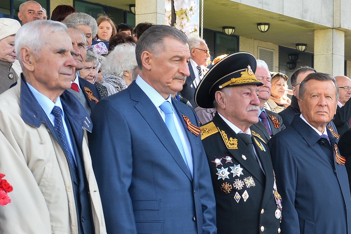 Александр Козлов (в центре), День Победы, 05.05.2015