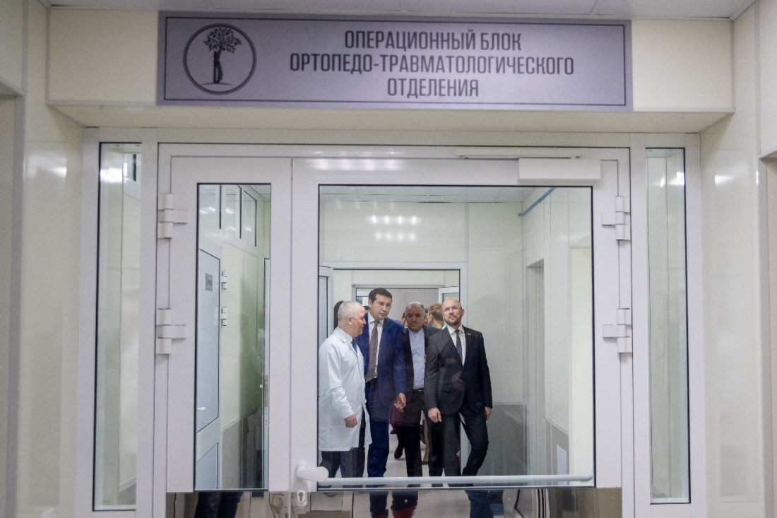 Осмотр операционного блока ортопедо-травматологического отделения