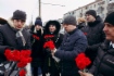 Молодые работники компании на митинге у памятника морякам-североморцам