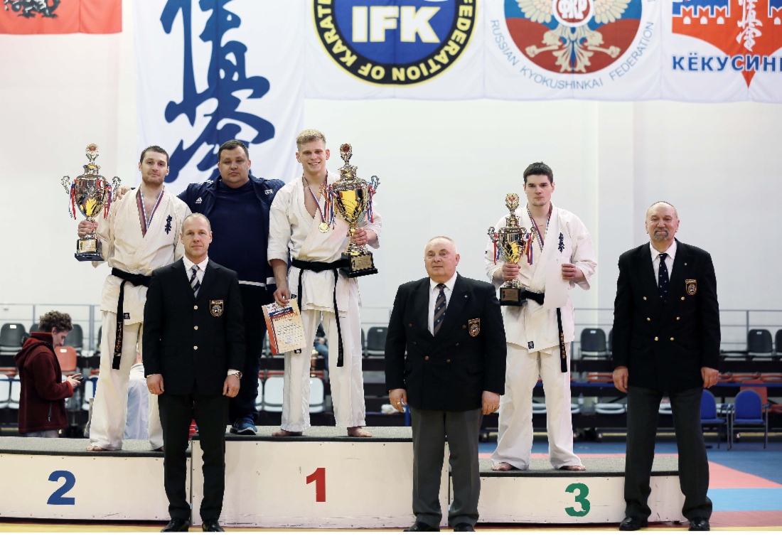 Работник ООО «Газпром добыча Ямбург» — чемпион России по кекусинкай карате