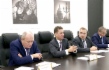В рамках V Петербургского международного газового форума состоялась рабочая встреча Алексея Миллера (слева второй) с Президентом Международного газового союза Дэвидом Кэрроллом