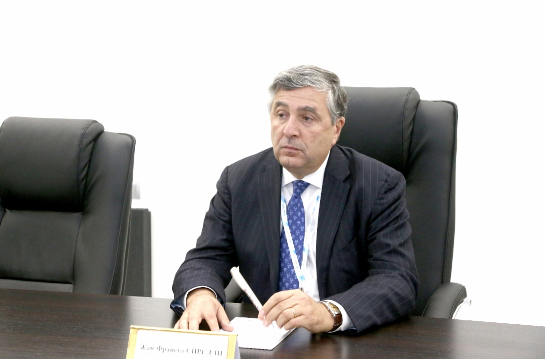 В рамках V Петербургского международного газового форума состоялась рабочая встреча специального уполномоченного представителя Президента компании ENGIE по газу Жана-Франсуа Сирелли с Алексеем Миллером