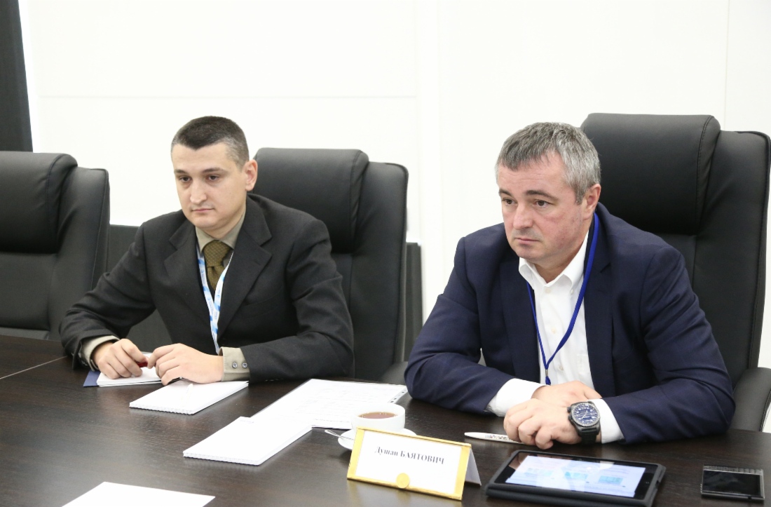 В рамках V Петербургского международного газового форума состоялась рабочая встреча Генерального директора ГП «Сербиягаз» Душана Баятовича (справа) с Алексеем Миллером