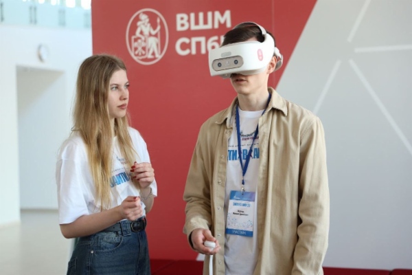 VR-тренинг публичных выступлений