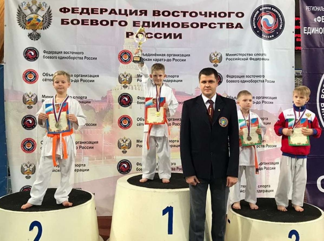 Савелий Сатарин (1 место) и Иван Жиженко (2 место) — призеры первенства России по сетокан карате-до 2019 года