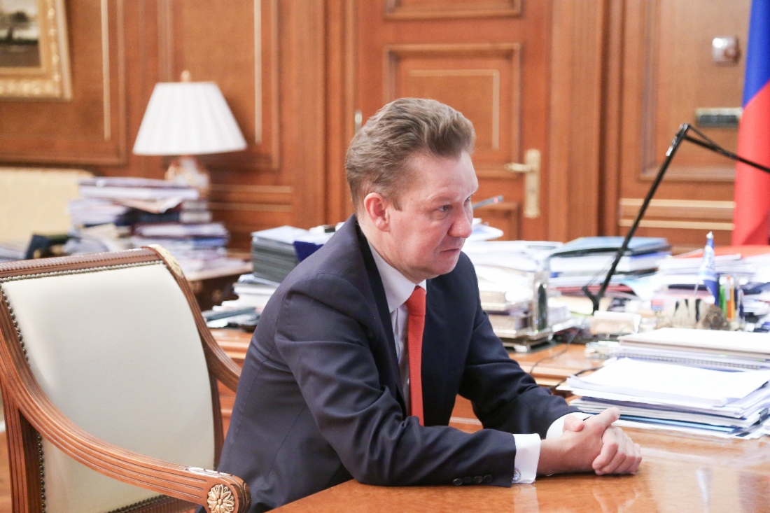 Алексей Миллер во время рабочей встречи с временно исполняющим обязанности Губернатора Пермского края Максимом Решетниковым