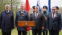 Сергей Густов и Александр Дронов в центре