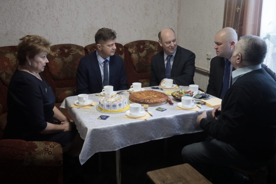 В доме потребителя