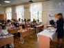 Инженер по охране труда Светлана Булгакова проводит урок в средней общеобразовательной школе № 1 города Изобильного Ставропольского края