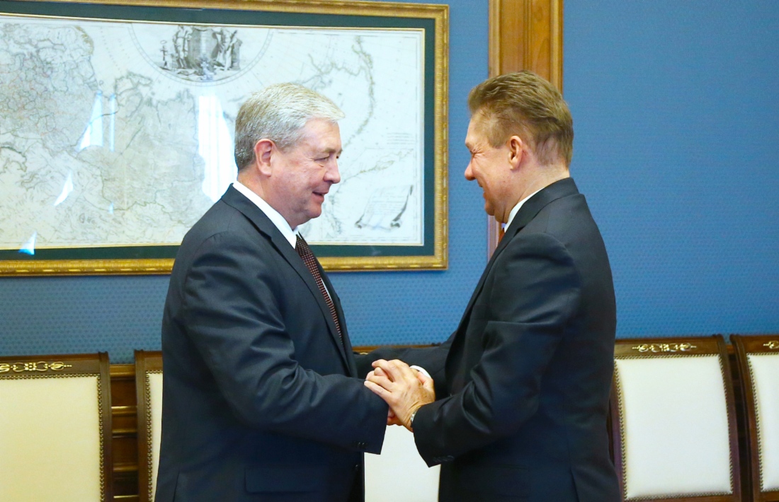Владимир Семашко и Алексей Миллер во время рабочей встречи