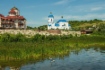 В Свято-богородичном казанском мужском монастыре села Винновка занимаются разведением мальков пять лет. За сезон здесь выращивают около 2 миллионов рыбок