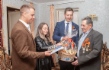 Работники ООО «Газпром трансгаз Саратов» поздравляют ветерана предприятия Петра Иосифовича Титенко (Саратов)