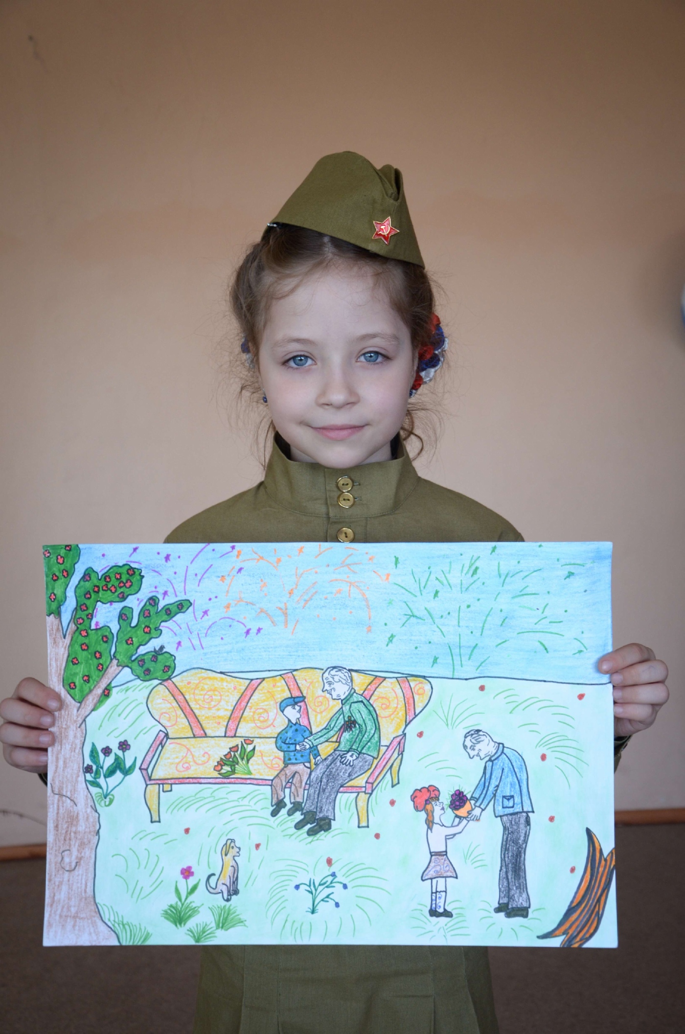 Воспитанница Дома детского творчества поселка Екатериновка Саратовской области Полина Фролова с конкурсной работой
