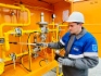 Сотрудник АО «Газпром газораспределение Рязанская область» у ШГРП в селе Красное Михайловского района Рязанской области