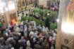 Прихожане на первом богослужении